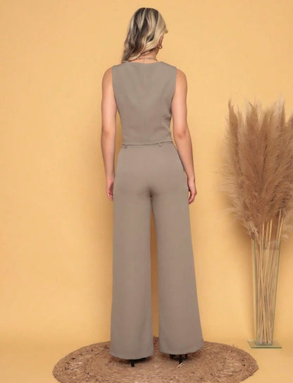 Conjunto de Chaleco y Pantalones a Medida para Mujer - Moda Elegante