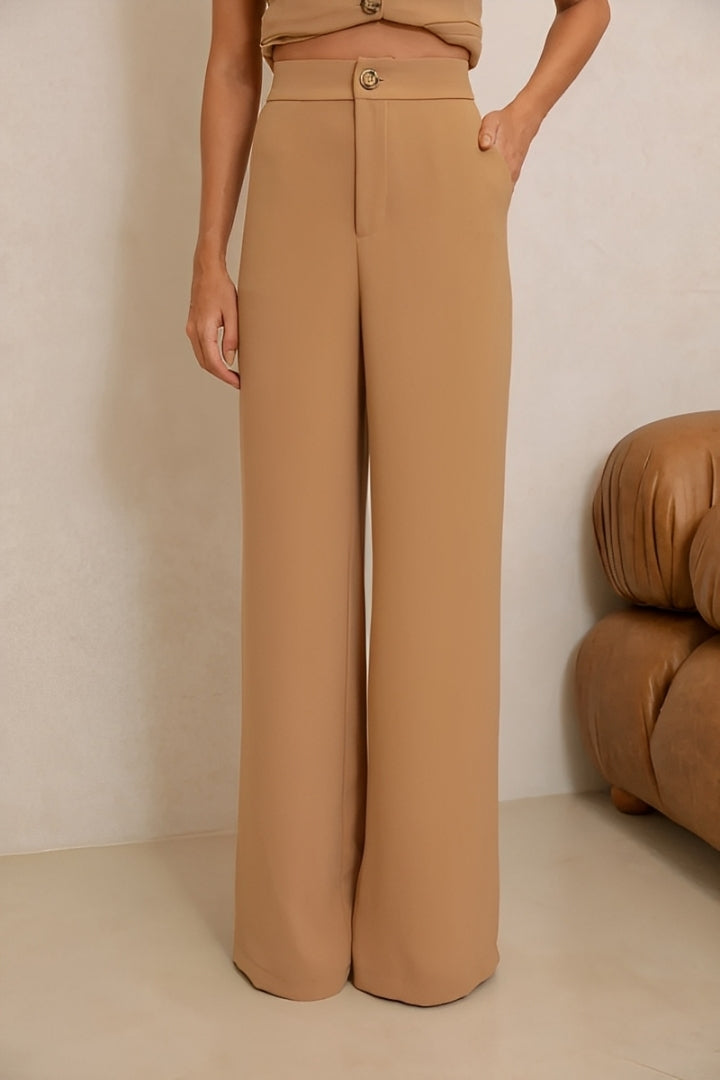 Conjunto de Moda Larissa Mujer – Estilo Elegante y Moderno